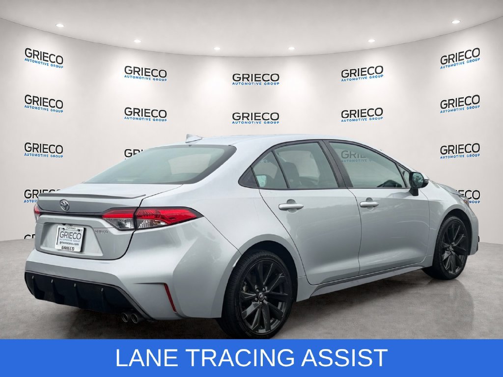 Used 2023 Toyota Corolla SE w/ SE Premium Package FWD image 7