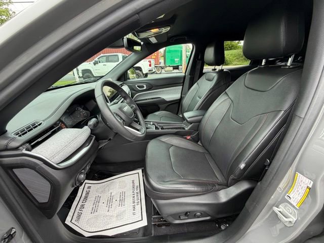 Used 2023 Jeep Compass Latitude AWD/4WD image 19