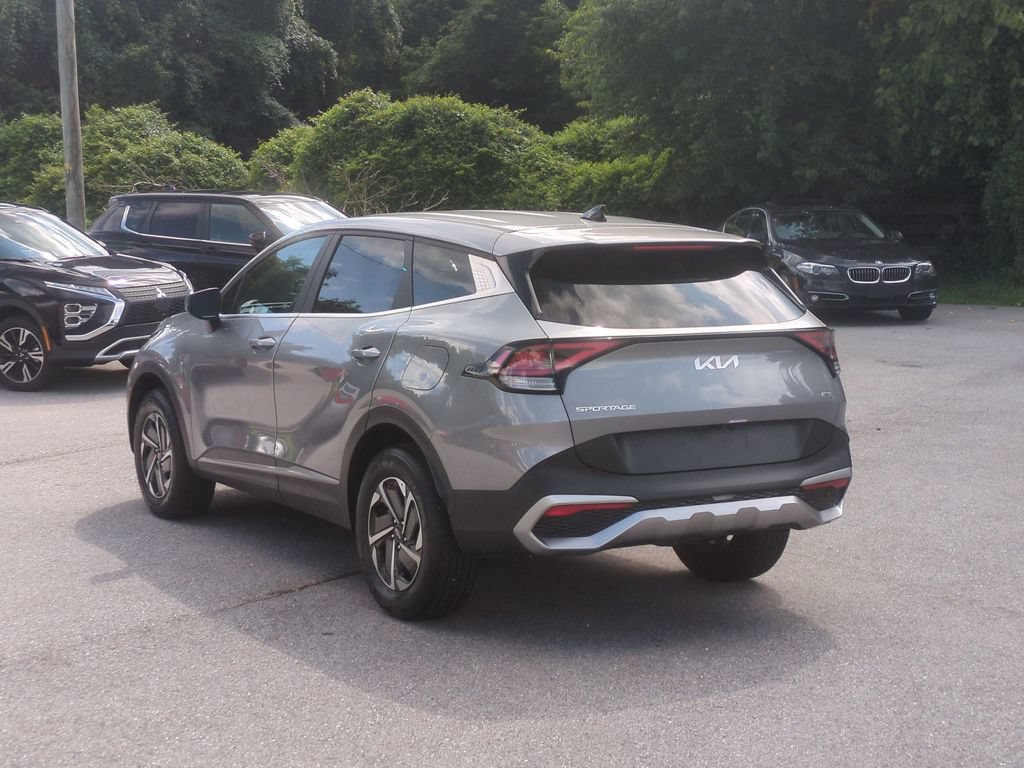 Used 2023 Kia Sportage LX AWD/4WD image 7