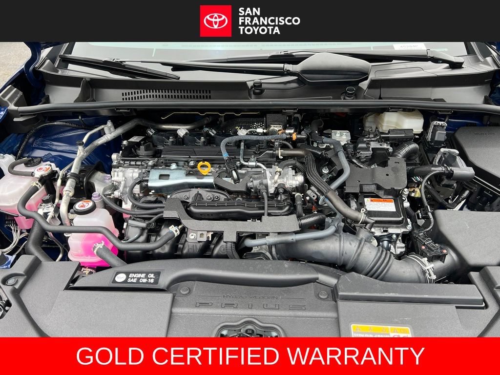 Certified 2025 Toyota Prius XLE FWD image 39