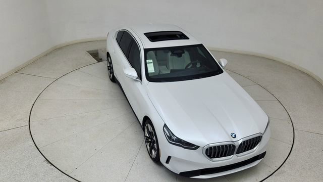 Used 2026 BMW 540i xDrive image 76