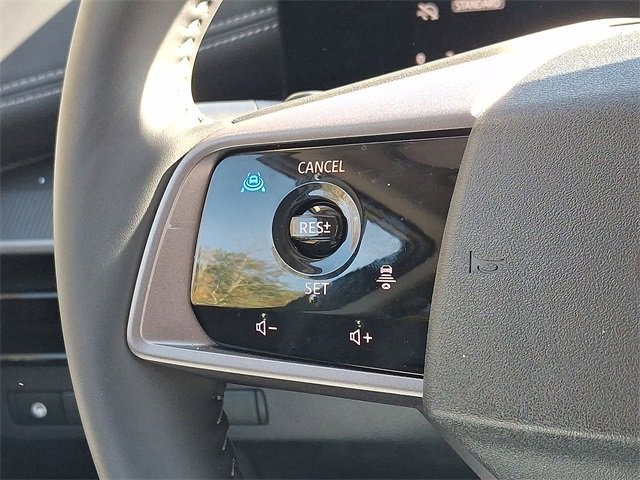 Used 2025 Nissan Murano SV image 17