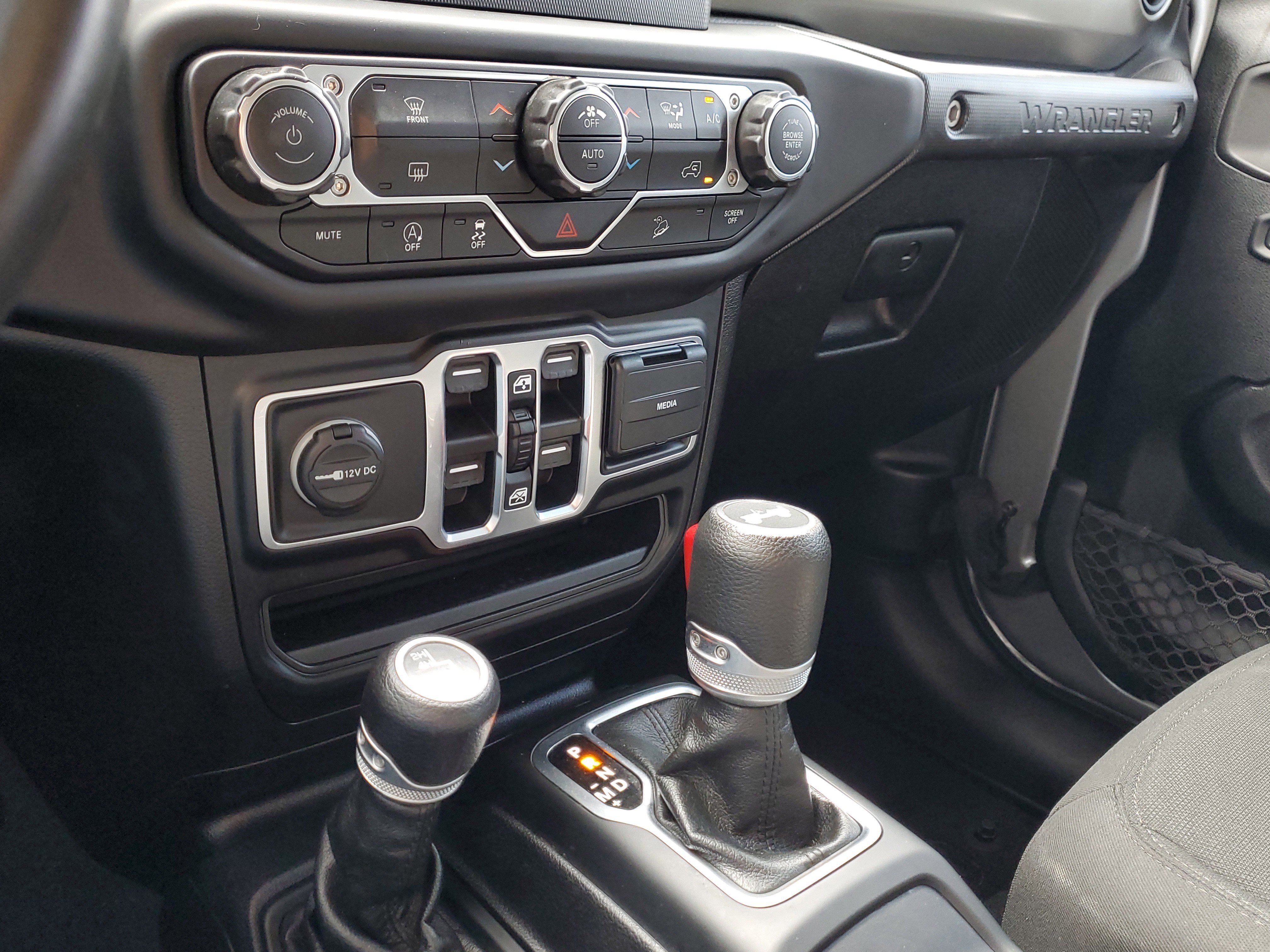 Used 2020 Jeep Wrangler Unlimited Sport S image 26