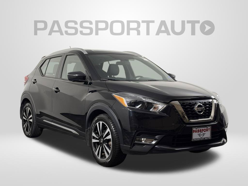 Used 2018 Nissan Kicks SR FWD image 3