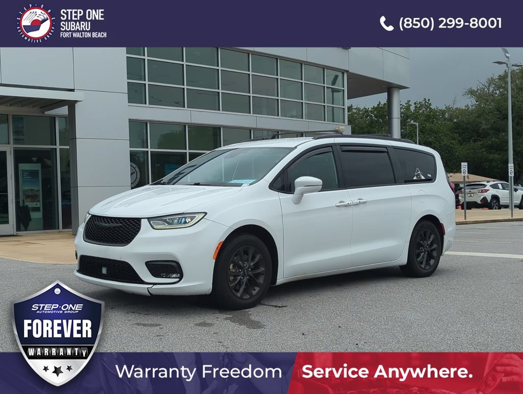 Used 2021 Chrysler Pacifica Touring w/ S Appearance Package FWD image 2
