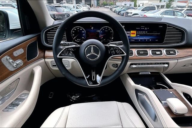 Used 2026 Mercedes-Benz GLE 350 4MATIC image 4