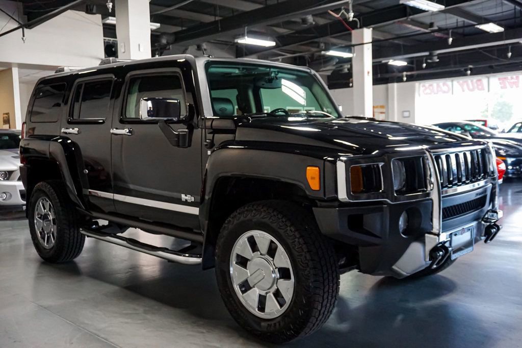 Used 2009 HUMMER H3 Alpha image 27