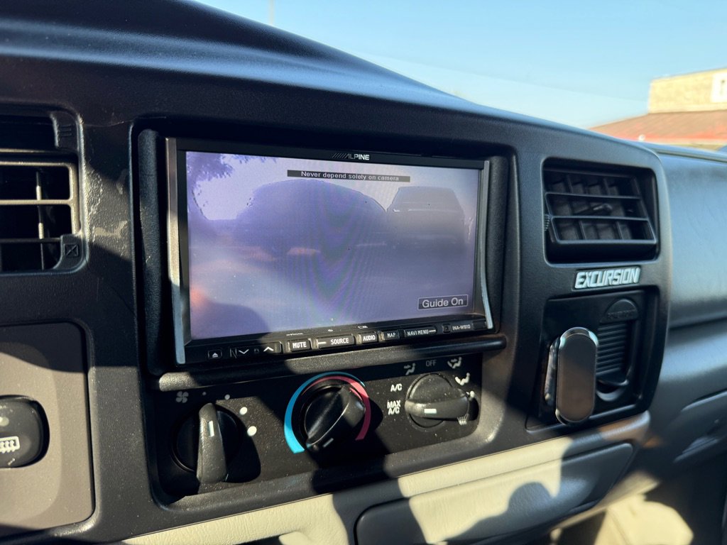 Used 2005 Ford Excursion XLT image 34