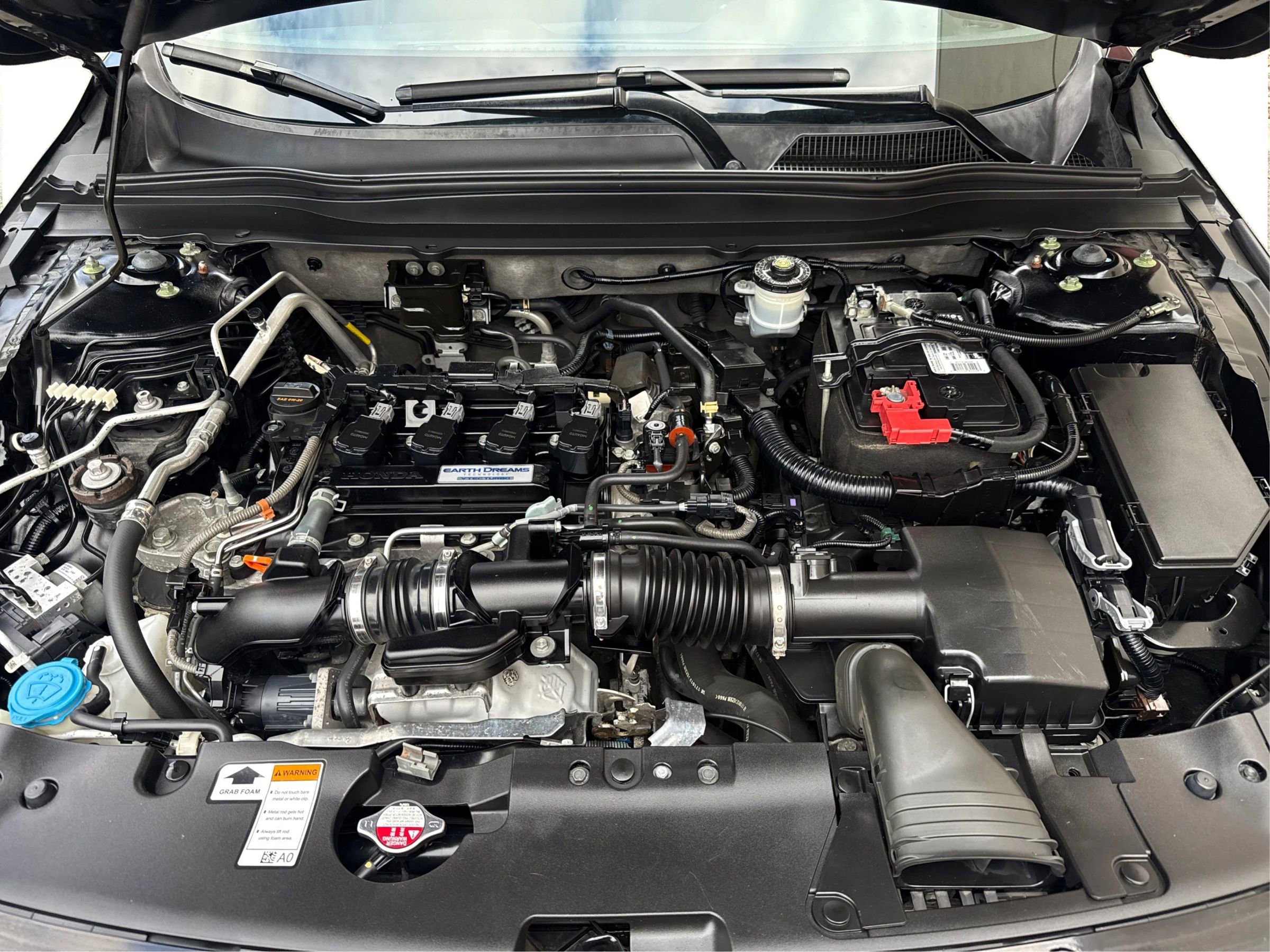 Used 2018 Honda Accord Sport image 14