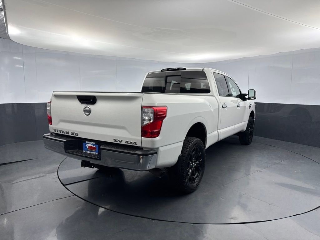 Used 2019 Nissan Titan SV AWD/4WD image 5