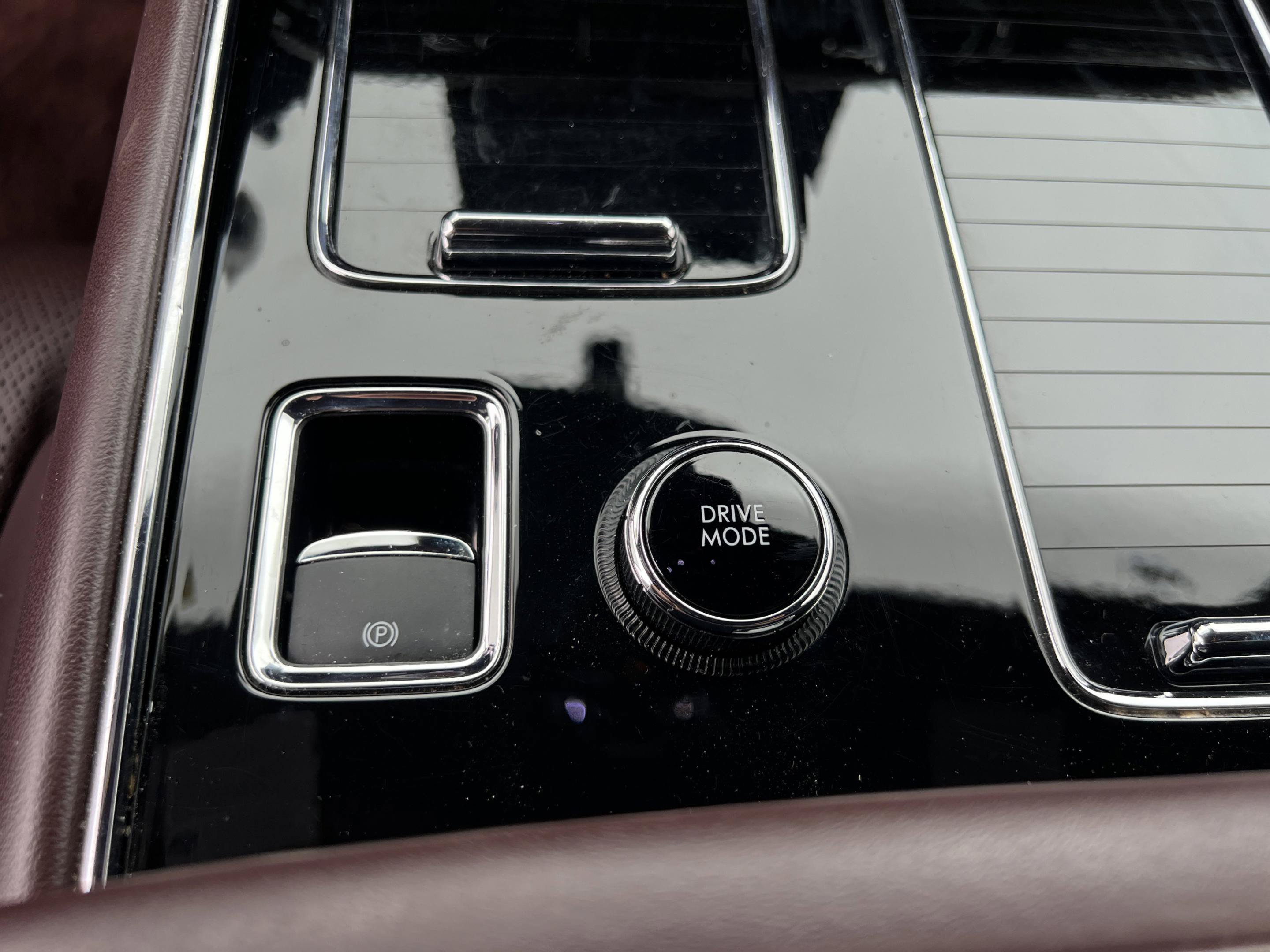 Certified 2024 Lincoln Aviator Black Label w/ Class IV Trailer Tow Package AWD/4WD image 19