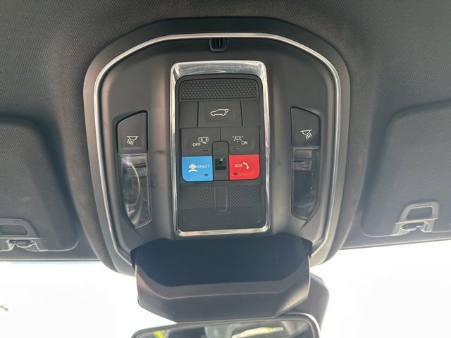 Used 2024 Jeep Grand Cherokee L Laredo image 21