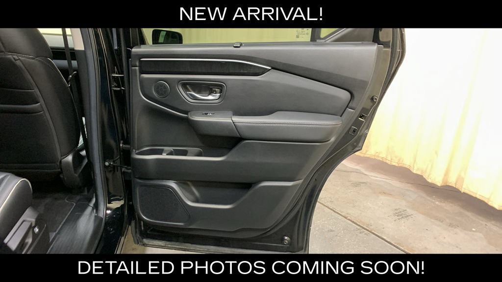 Used 2025 Honda Pilot Elite image 13