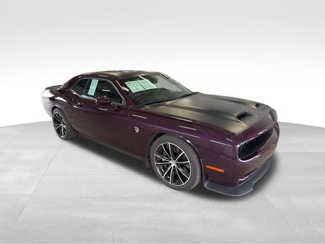 Used 2022 Dodge Challenger SRT Hellcat RWD image 3