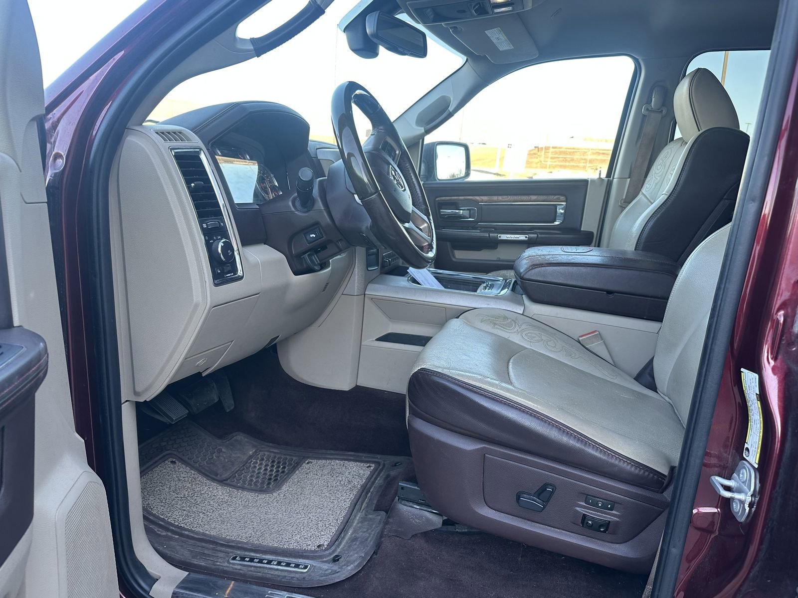 Used 2018 RAM 2500 Longhorn w/ Longhorn Southfork Package image 7