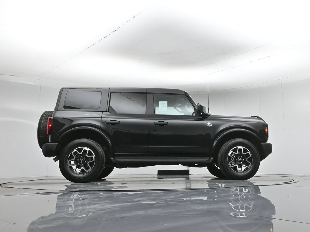 Used 2026 Ford Bronco Outer Banks AWD/4WD image 48