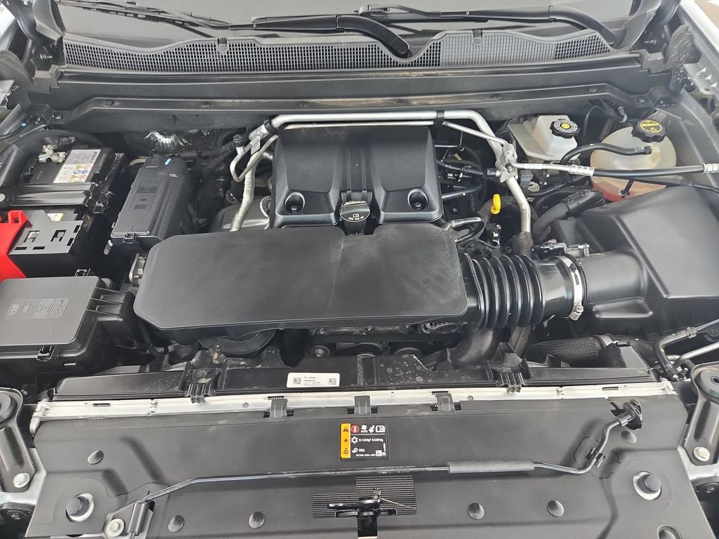 Certified 2025 Chevrolet Colorado Trail Boss AWD/4WD image 35
