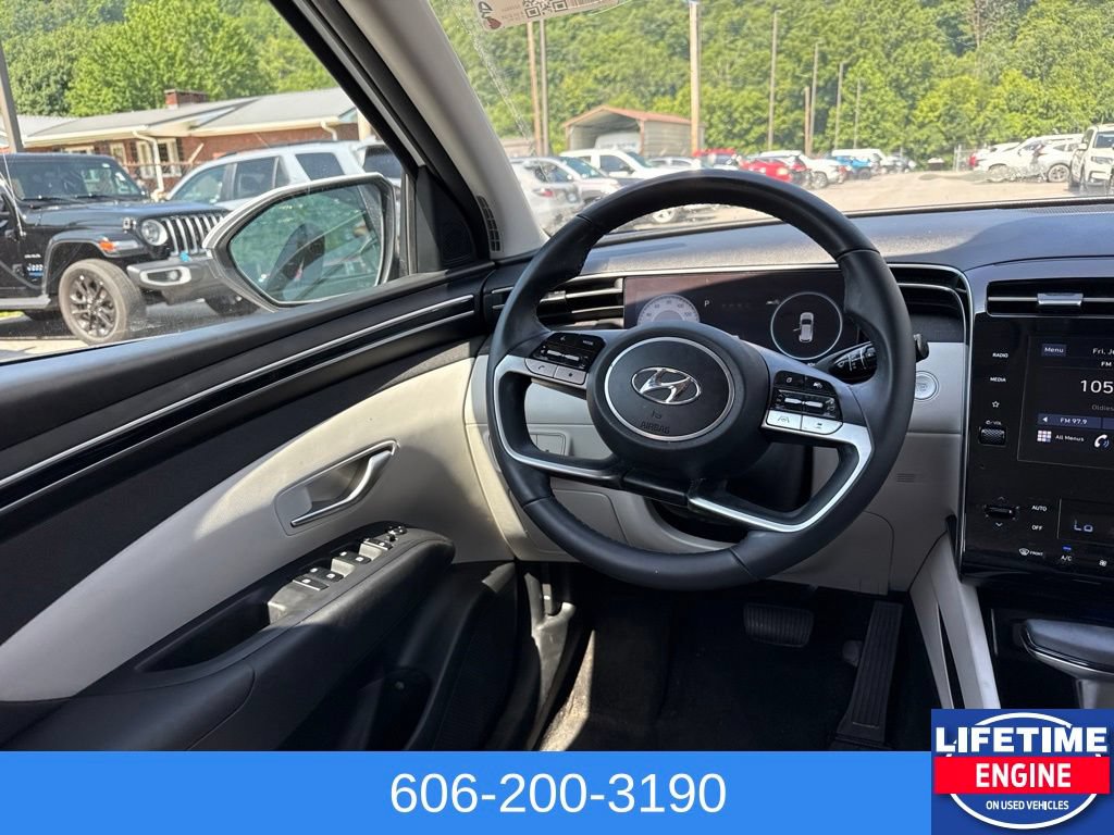 Used 2023 Hyundai Tucson SEL w/ Convenience Package AWD/4WD image 17