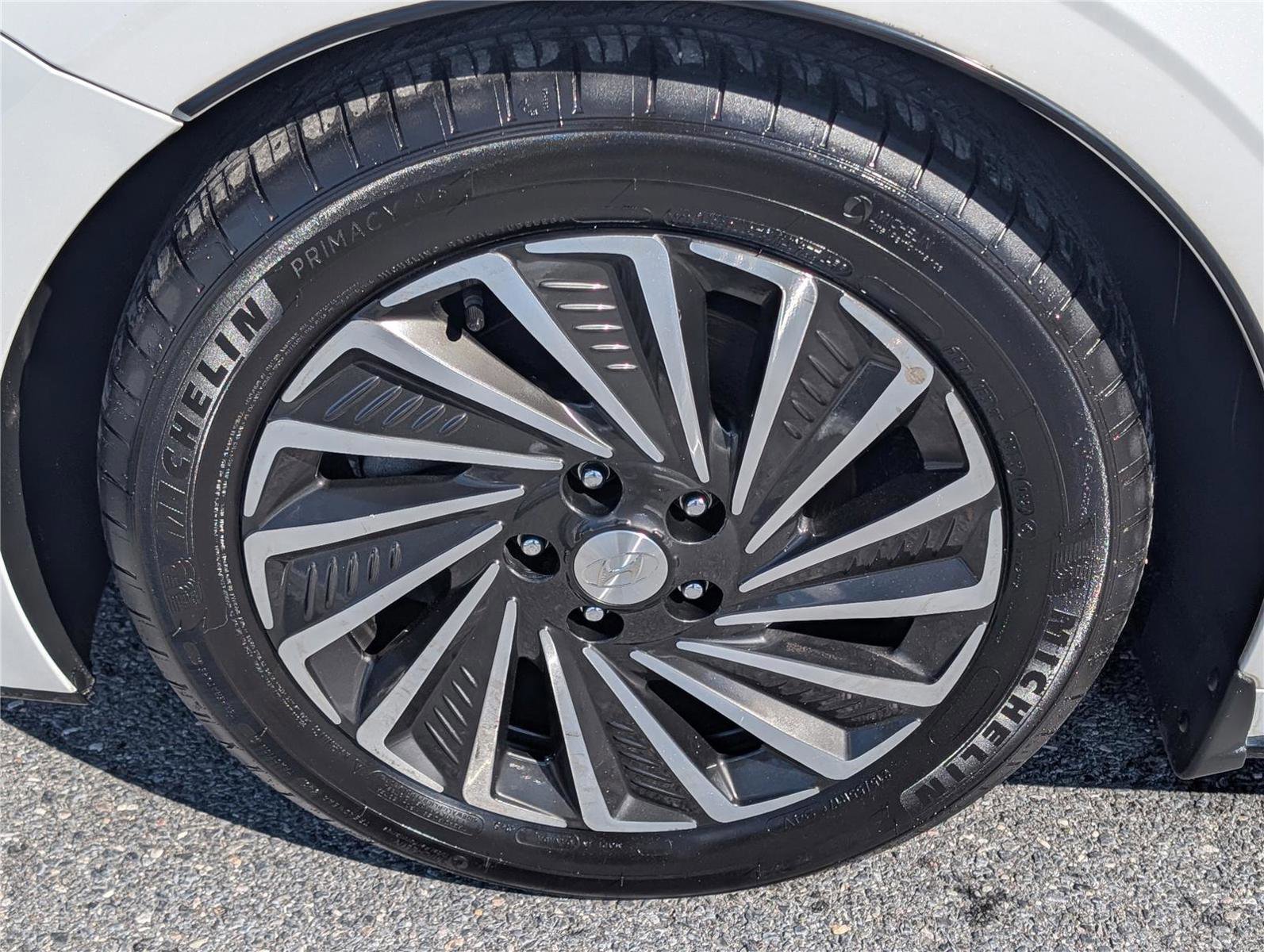 Used 2021 Hyundai Sonata Limited image 11