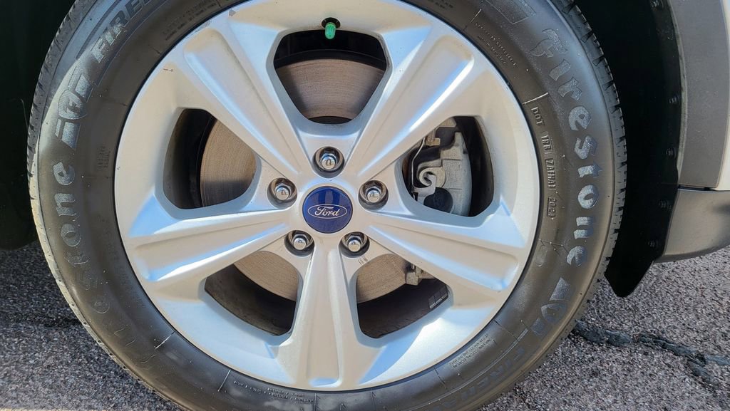 Used 2015 Ford Escape SE image 13