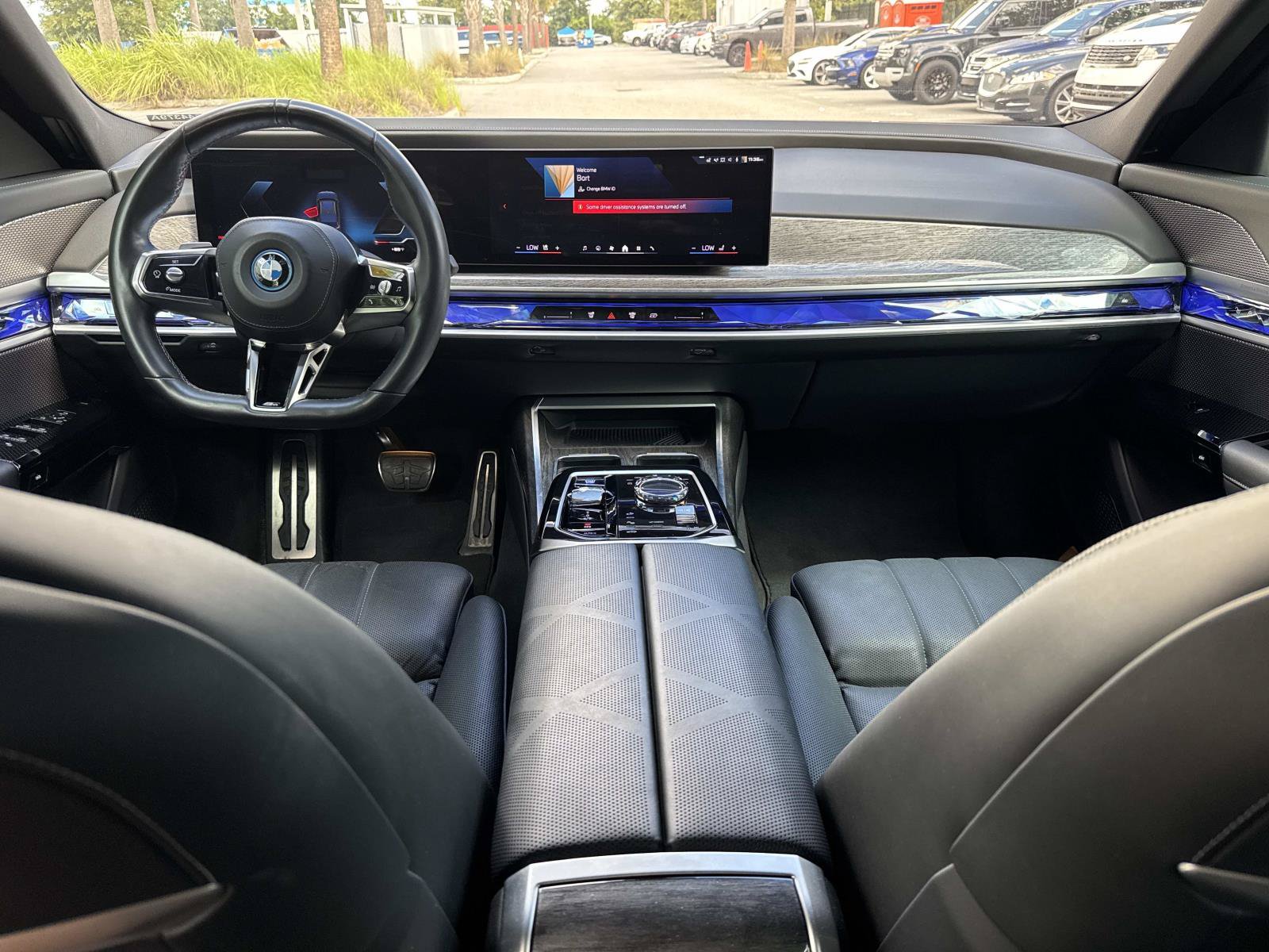 Used 2024 BMW i7 M70 w/ Executive Package AWD/4WD image 15