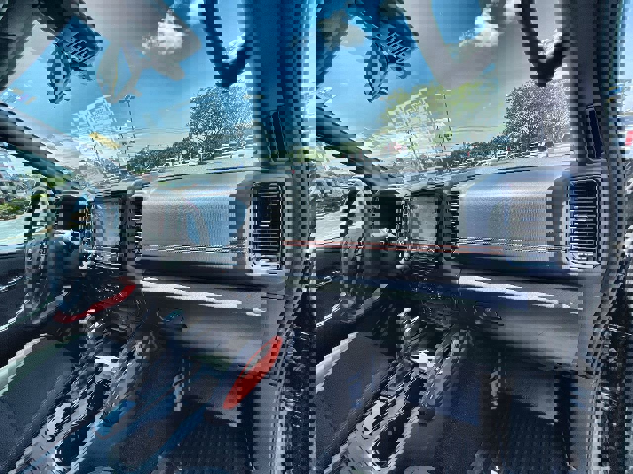 Used 2024 Nissan Frontier Pro-X w/ Pro Convenience Package image 27