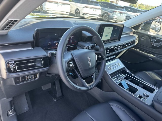New 2026 Lincoln Aviator 2WD image 12