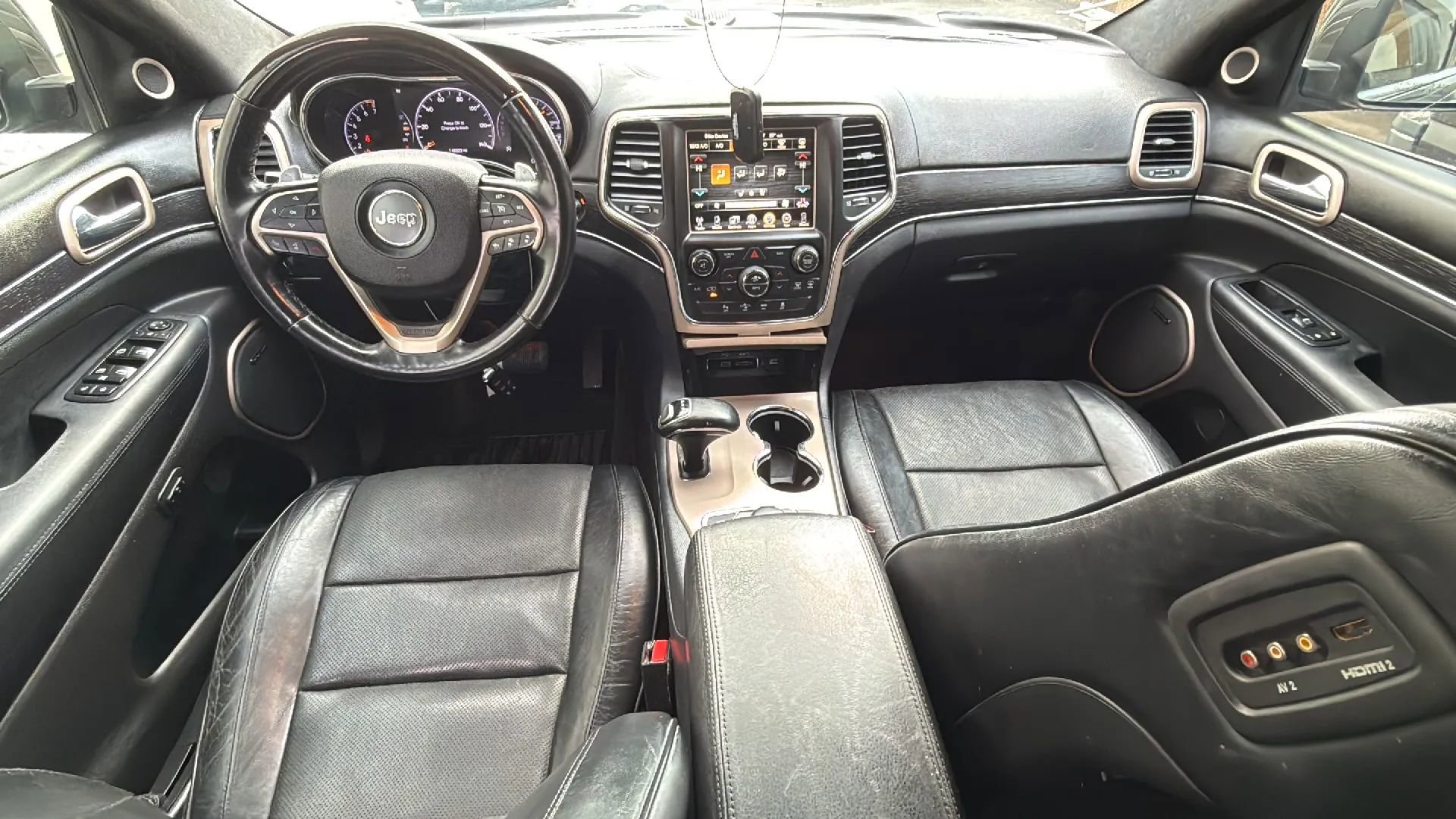 Used 2015 Jeep Grand Cherokee Summit w/ Platinum Series Group AWD/4WD image 30