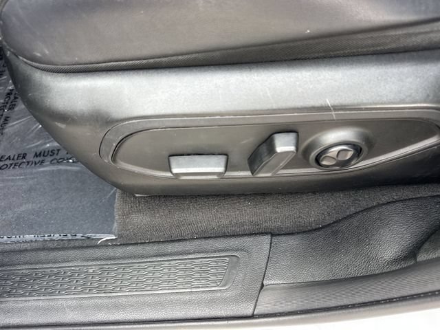Used 2022 Jeep Grand Cherokee L Laredo RWD image 12