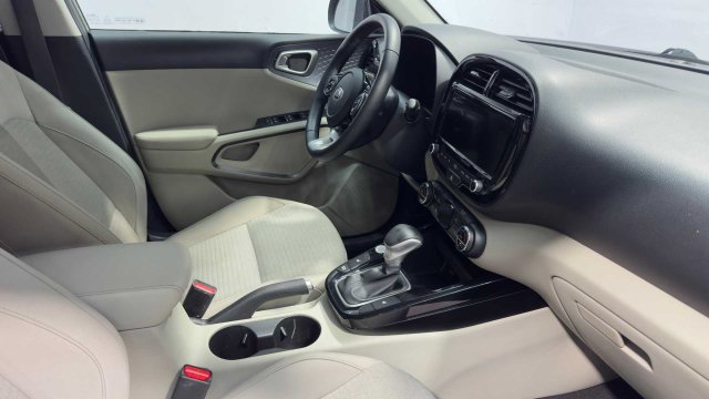 Used 2021 Kia Soul EX FWD image 13