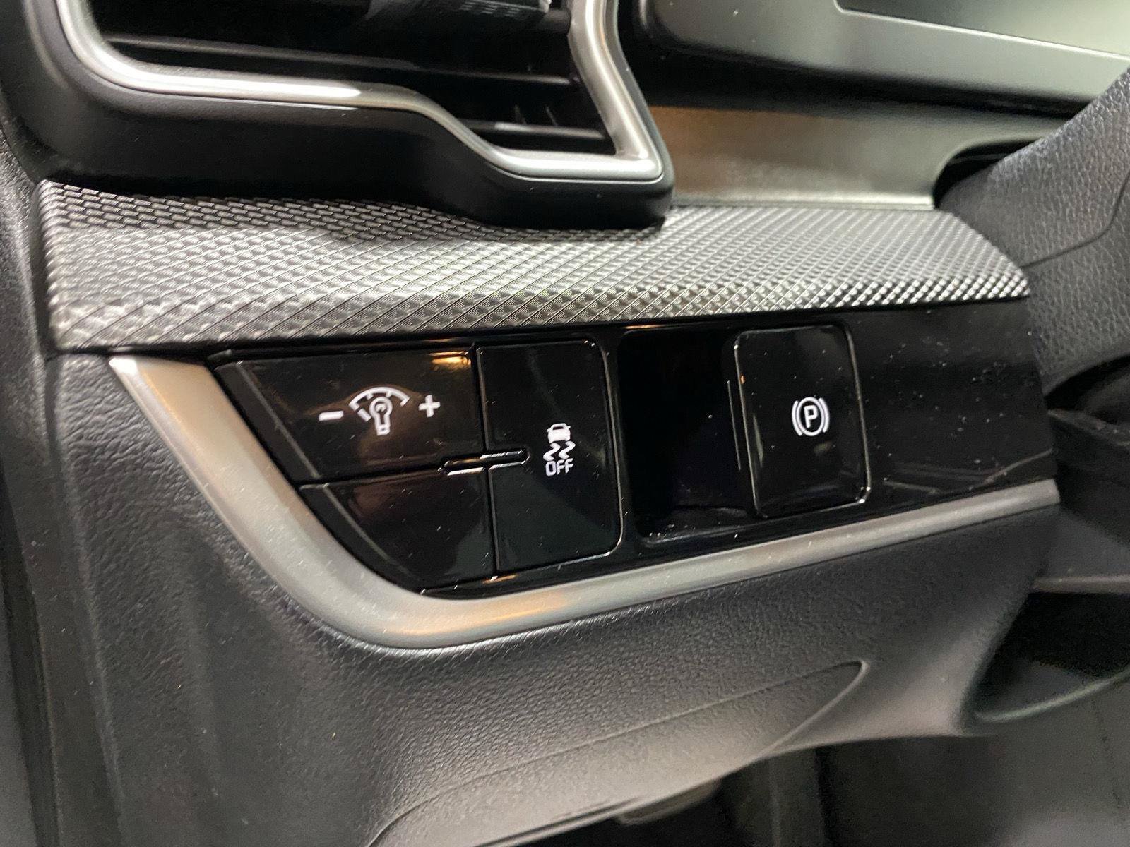 Used 2024 Kia Sportage LX AWD/4WD image 18