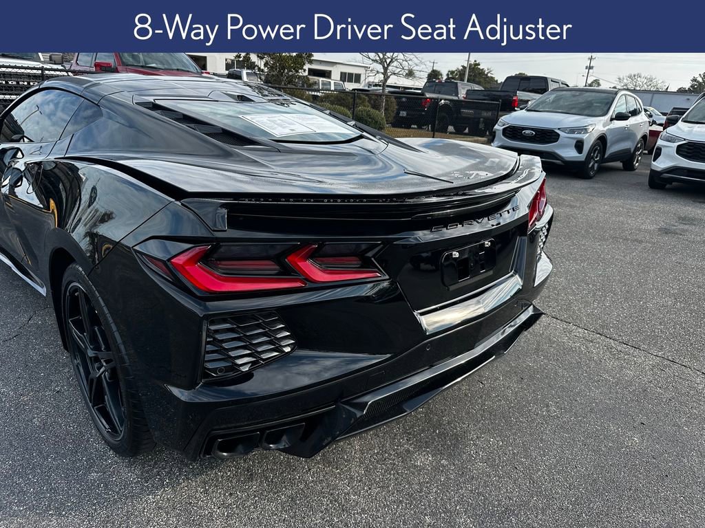 Used 2025 Chevrolet Corvette Stingray Preferred Cpe w/ 2LT image 17