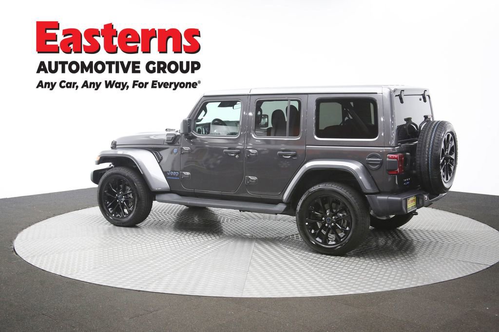 Used 2025 Jeep Wrangler Unlimited Sahara AWD/4WD image 58