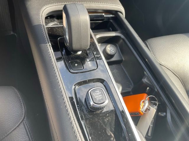 Used 2024 Volvo XC90 T8 Plus w/ Protection Package Premier image 9
