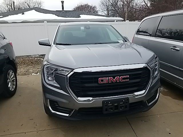 Certified 2024 GMC Terrain SLE image 6