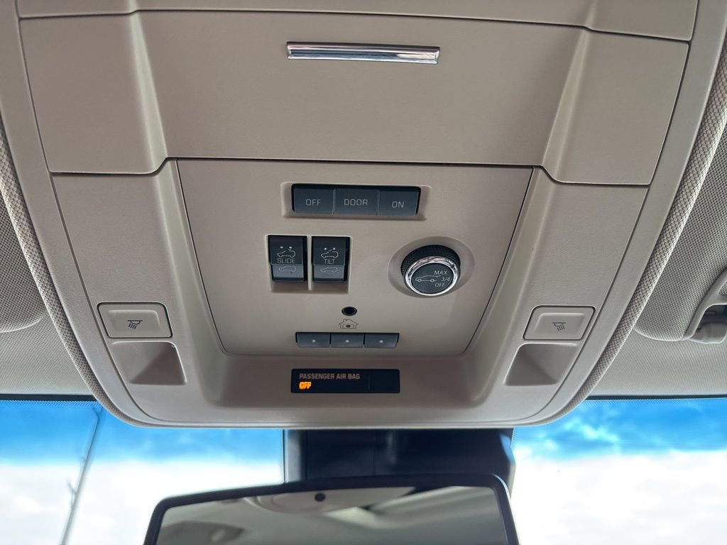 Used 2019 GMC Yukon SLT w/ Open Road Package image 31