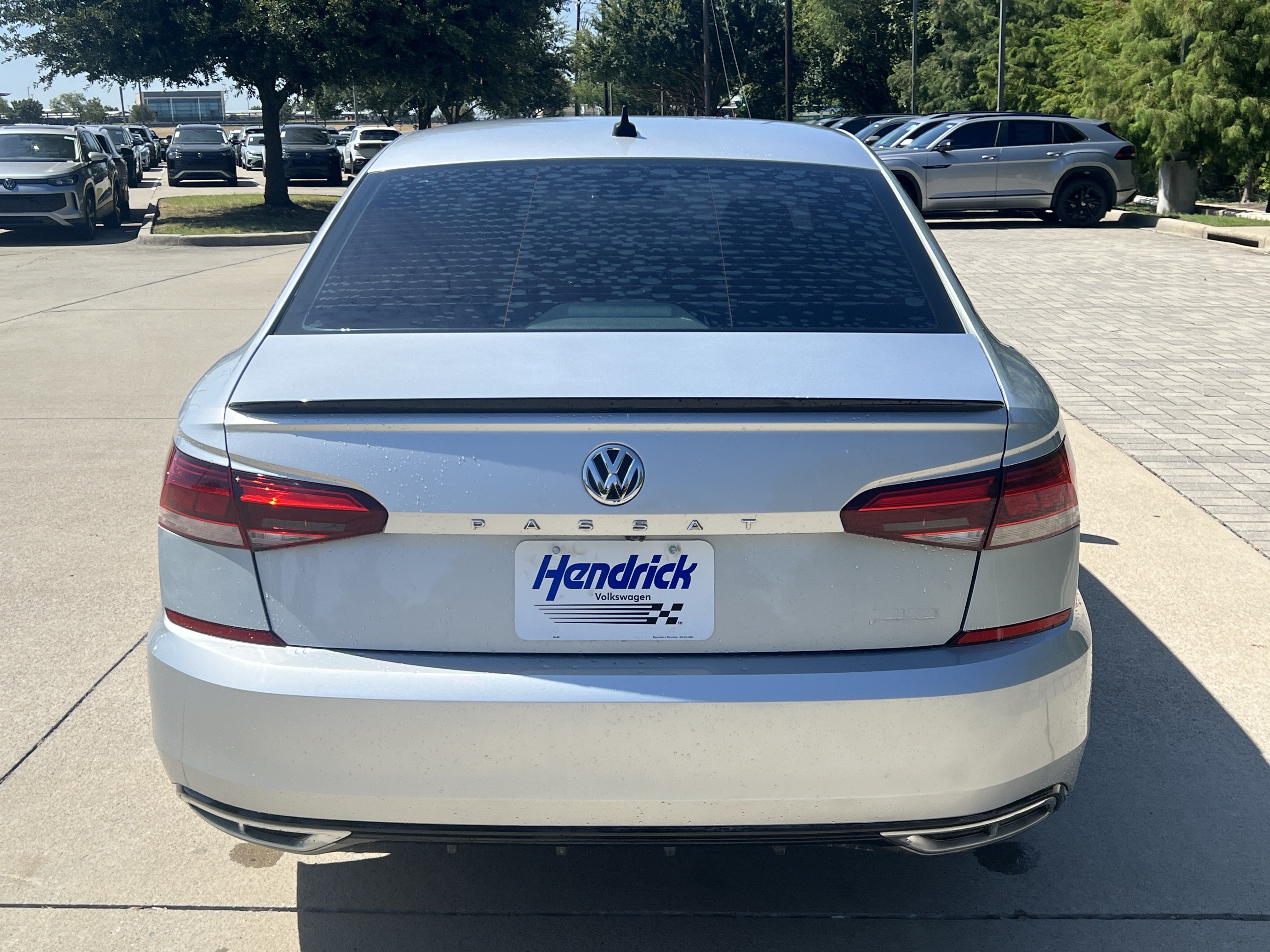 Used 2020 Volkswagen Passat 2.0T R-Line FWD image 8