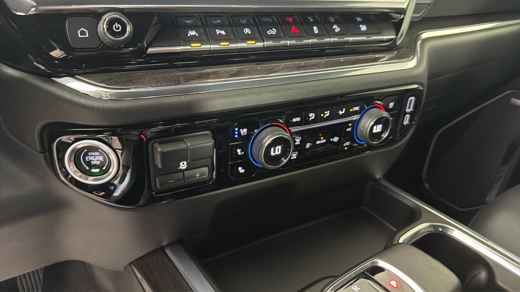 Certified 2024 Chevrolet Silverado 1500 LTZ w/ Technology Package AWD/4WD image 24