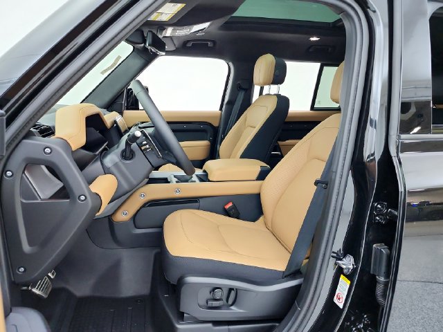 New 2026 Land Rover Defender 110 V8 AWD/4WD image 21