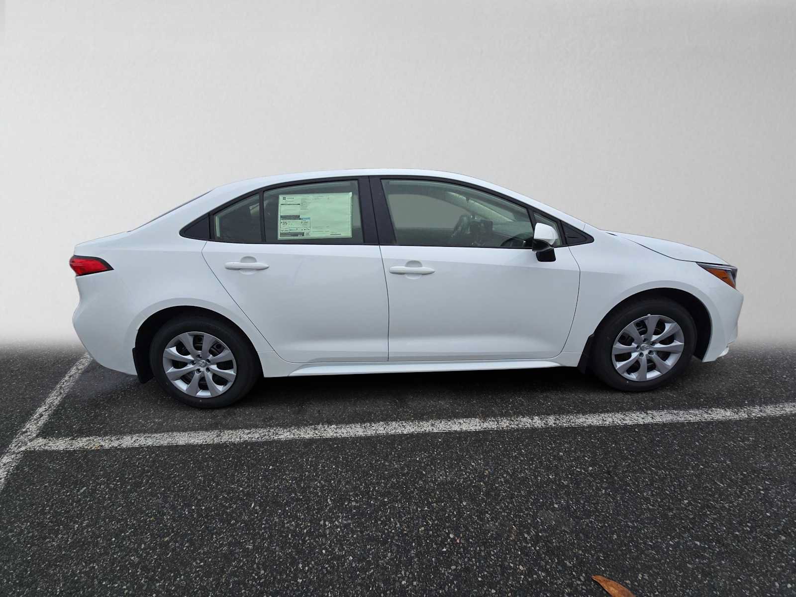 New 2027 Toyota Corolla LE FWD image 2