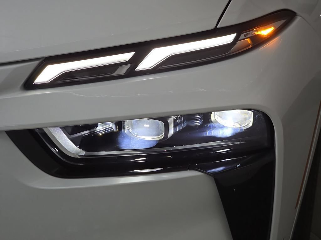 New 2027 BMW X7 M60i AWD/4WD image 31