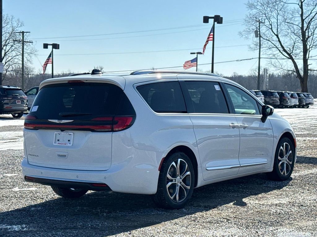 New 2026 Chrysler Pacifica Pinnacle FWD image 7