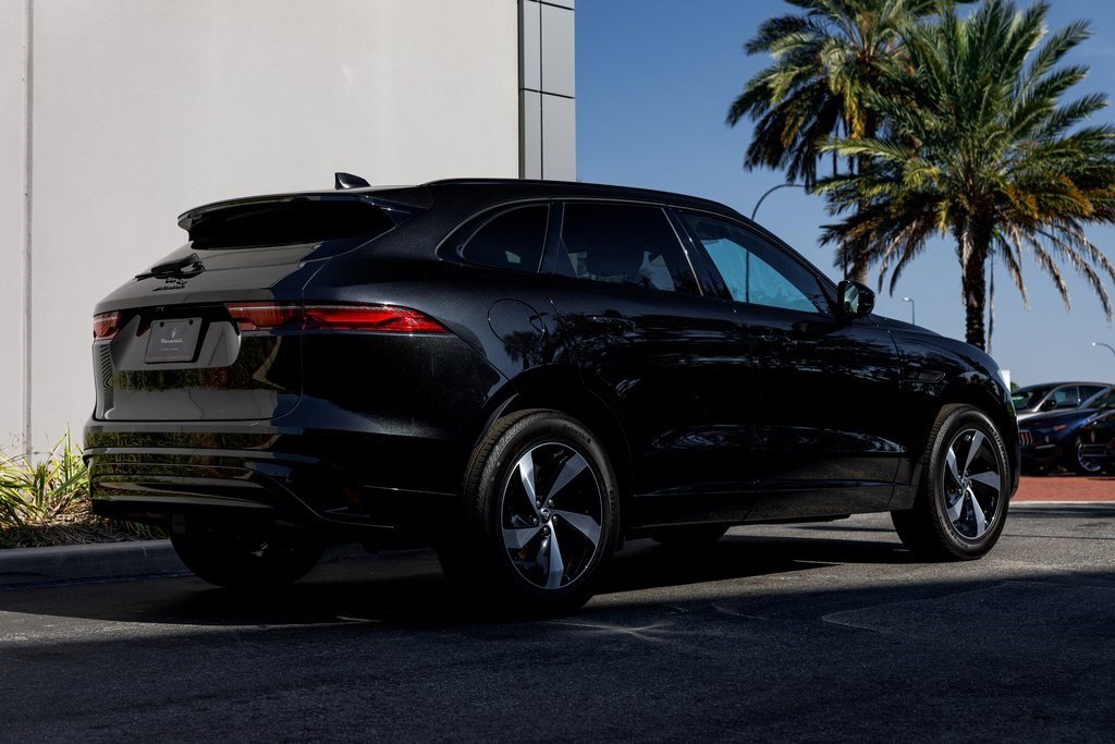 Used 2025 Jaguar F-PACE R-Dynamic S image 16
