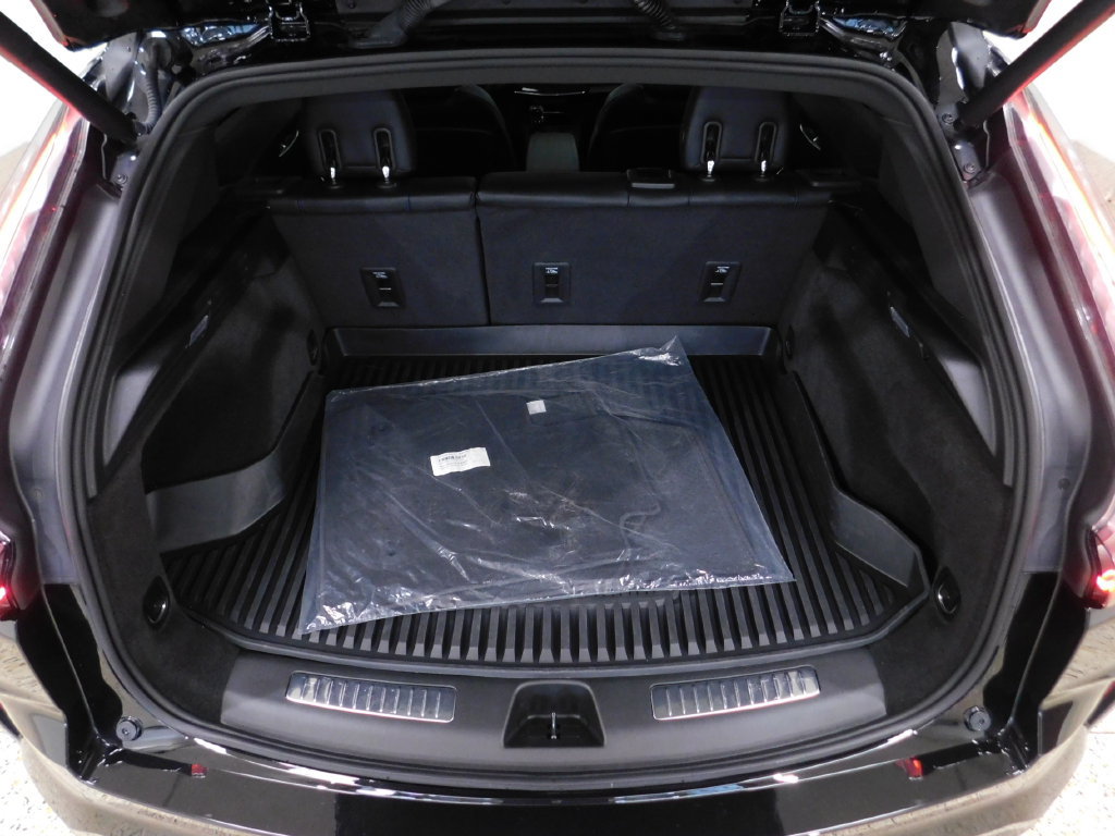 Used 2025 Cadillac XT4 Sport w/ LPO, Floor Liner Package AWD/4WD image 62