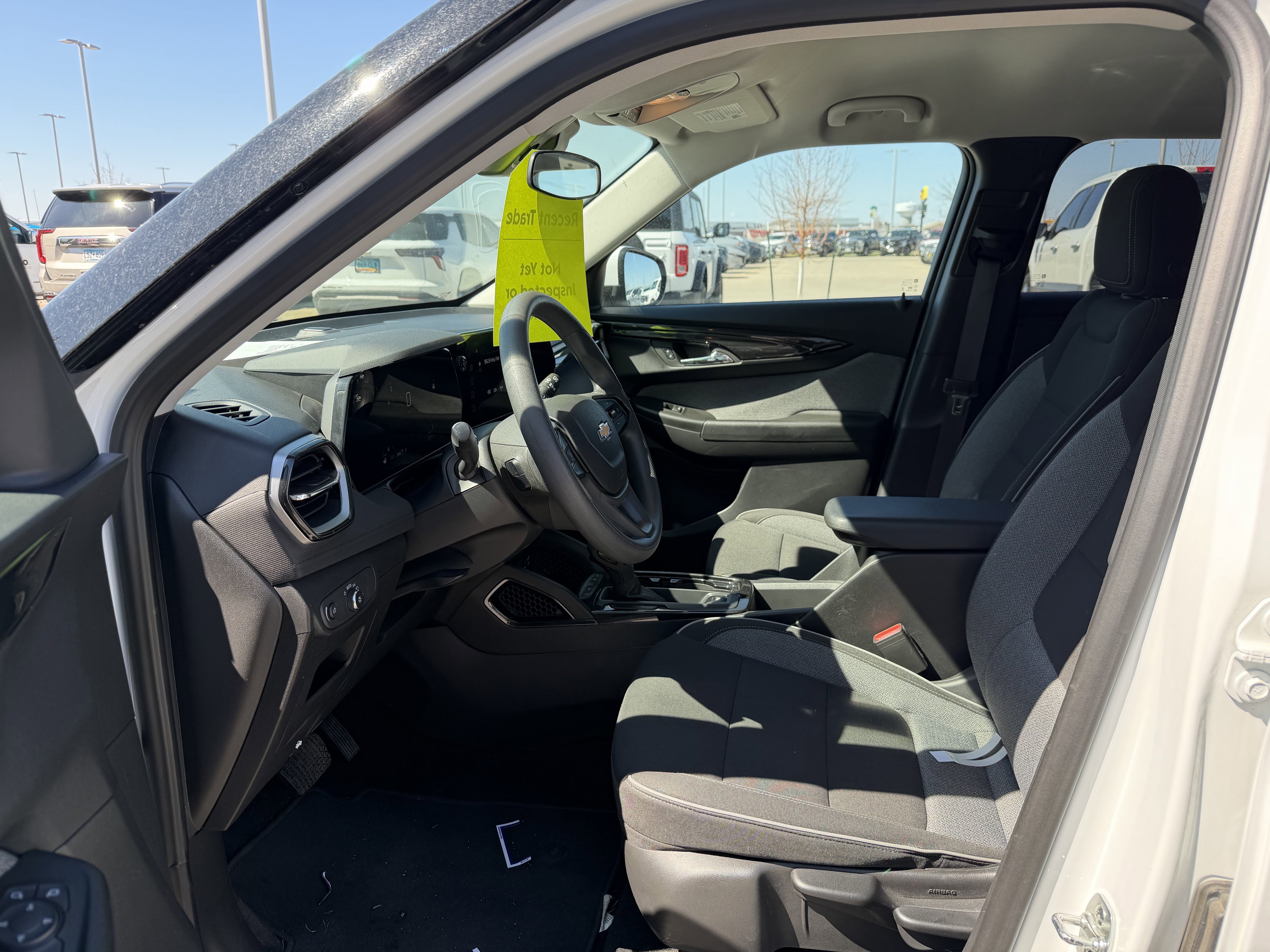 Used 2025 Chevrolet TrailBlazer LT AWD/4WD image 7