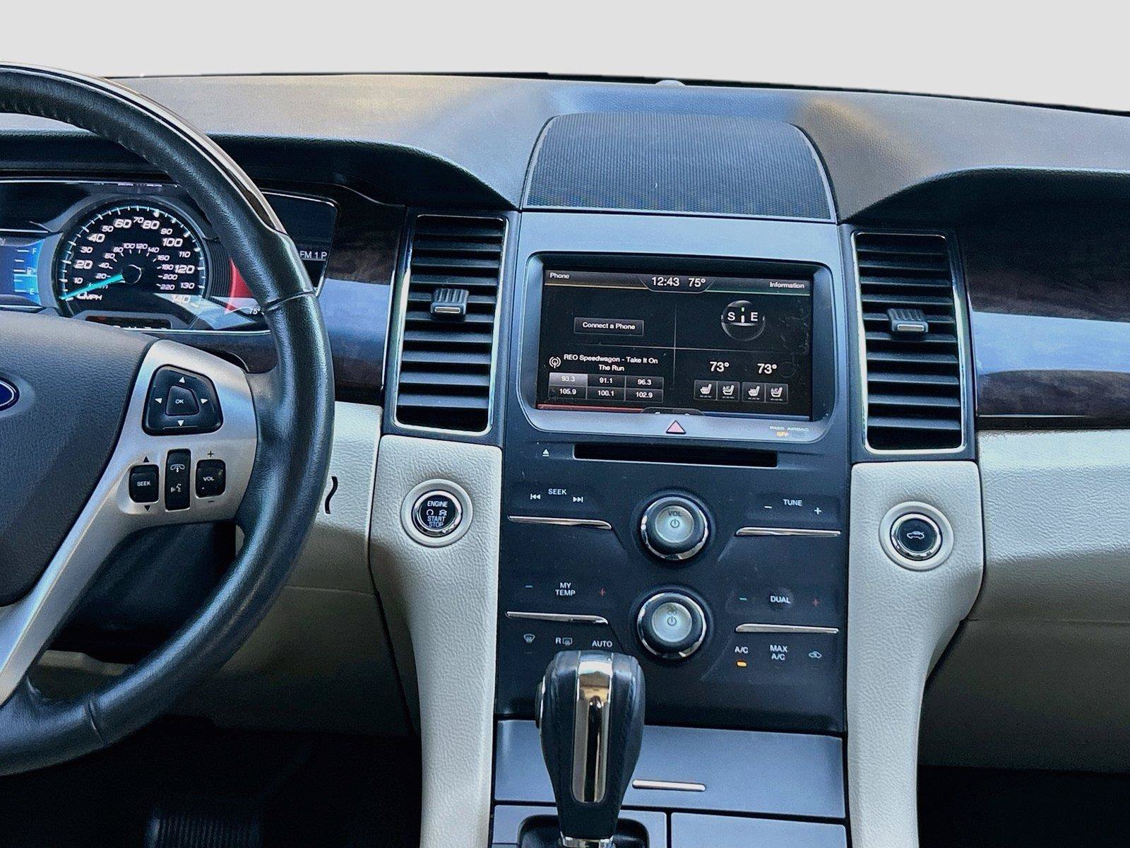 Used 2015 Ford Taurus Limited FWD image 20