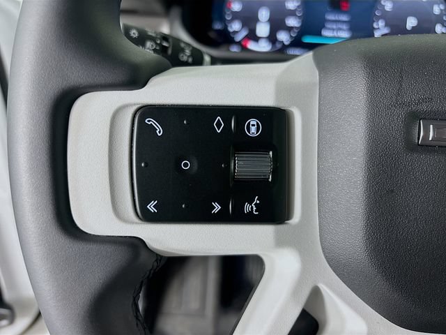 New 2025 Land Rover Defender 110 S AWD/4WD image 10