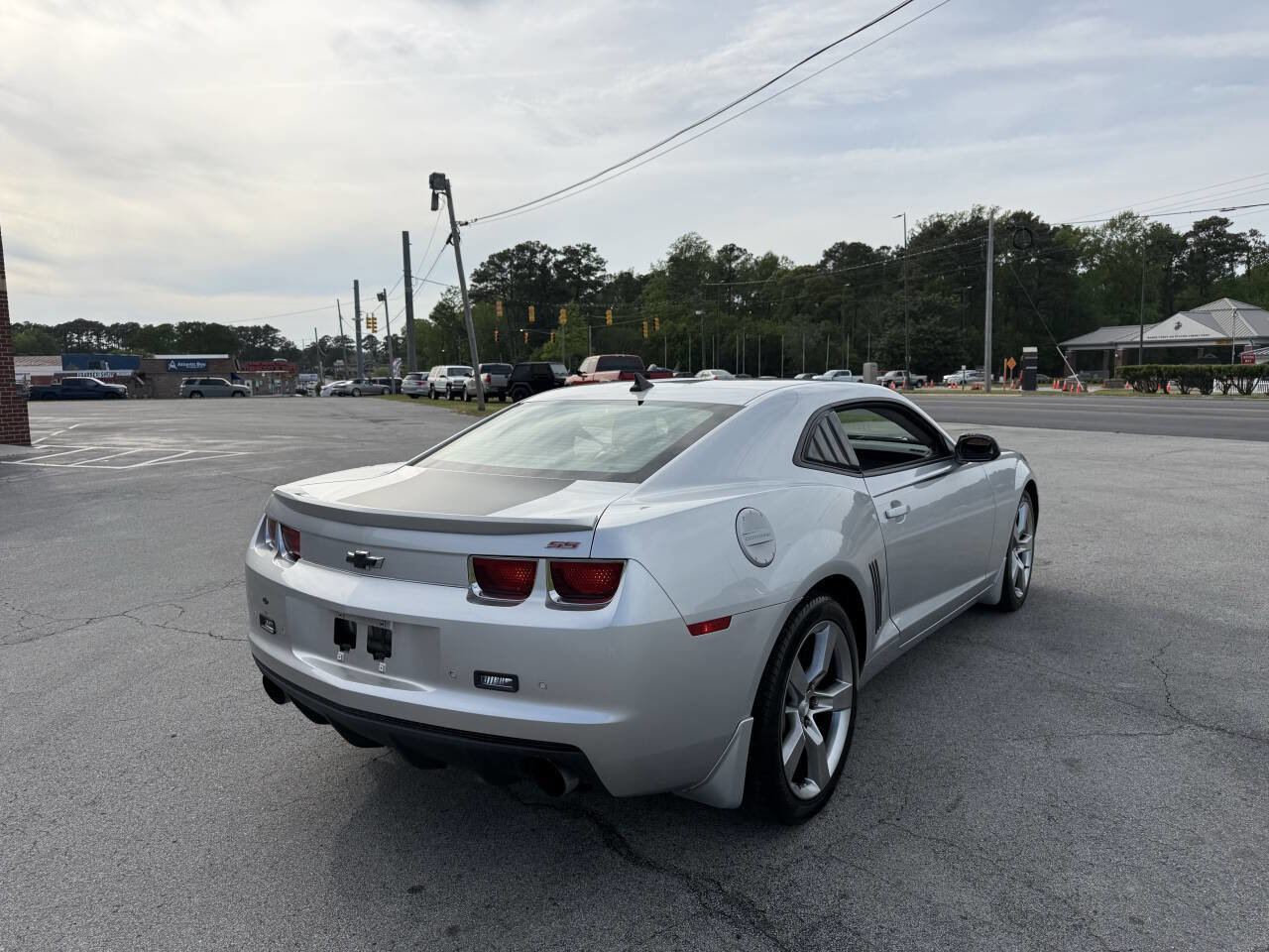 Used 2010 Chevrolet Camaro SS w/ RS Package RWD image 7