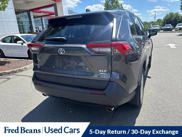 Used 2020 Toyota RAV4 XLE w/ All Weather Liner Package AWD/4WD image 10