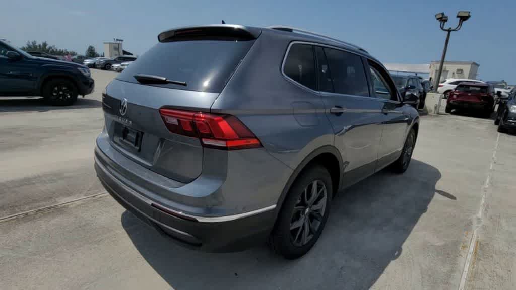 Used 2023 Volkswagen Tiguan SE FWD image 9